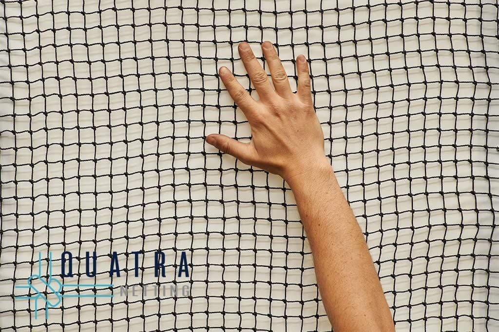 30m x 10m: 20mm SQ 18 Ply / 1.7mm Barrier Netting - Image 4